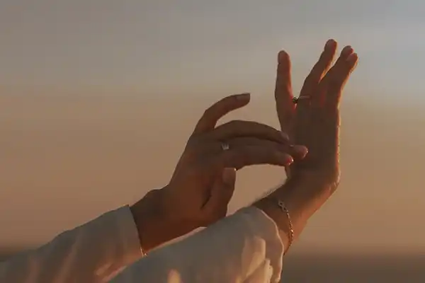 Quieres-mejorar-la-fuerza-y-la-flexibilidad-de-tus-manos-y-munecas-